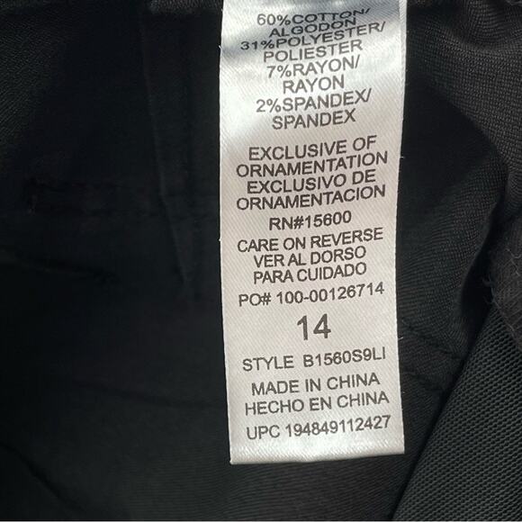 Democracy Woman’s Rich Black Straight Leg Stretch Denim Jeans Size 14 - Picture 15 of 16